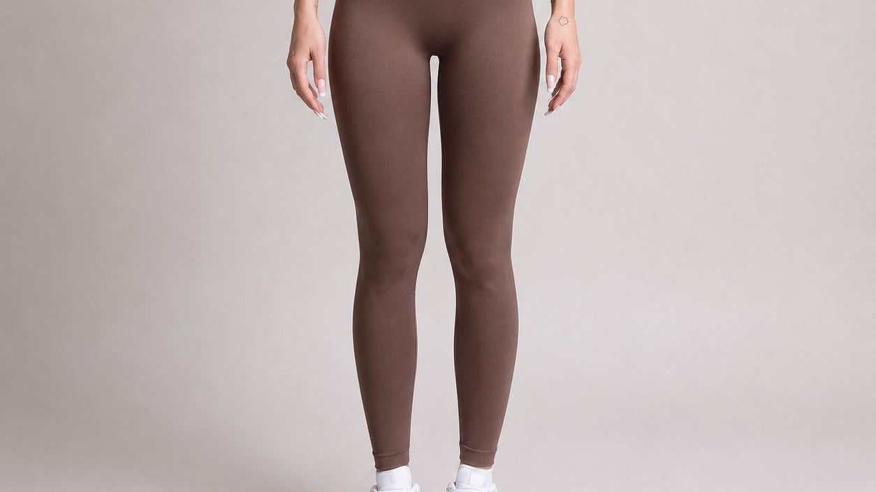 Scrunch tights med hög midja, stabil passform och följsam känsla från ZANOS.