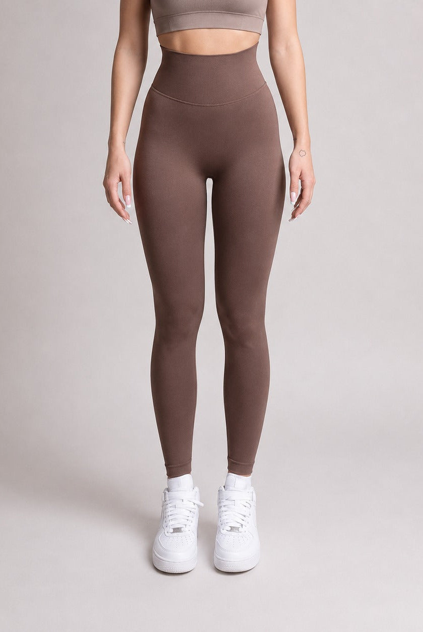 Scrunch tights med hög midja, stabil passform och följsam känsla från ZANOS.