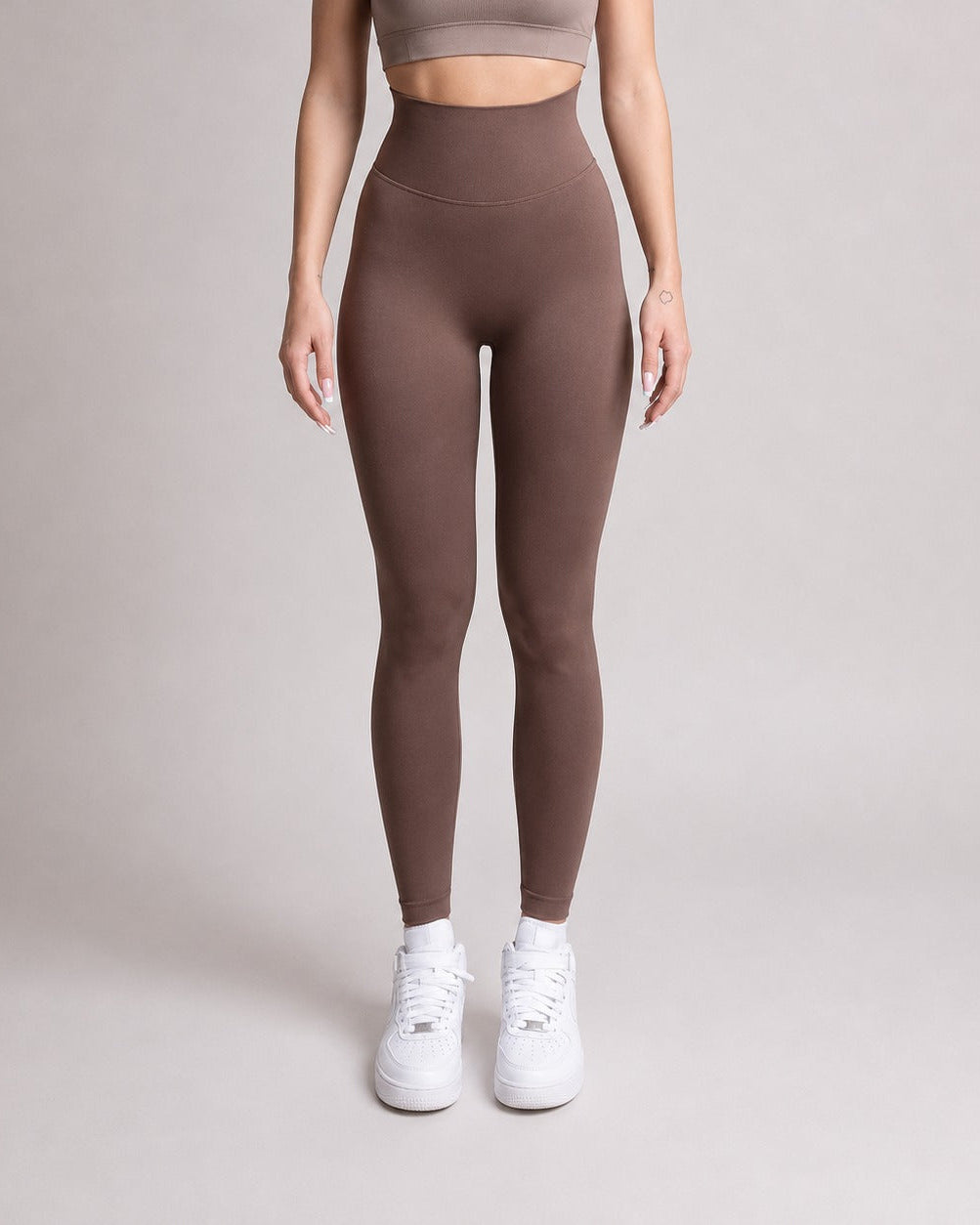 Leggings dam från ZANOS med hög midja för träning, vardag och maximal komfort