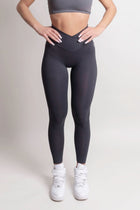 NOIR Vcross performance leggings black displayed on model showcasing their fit and style.